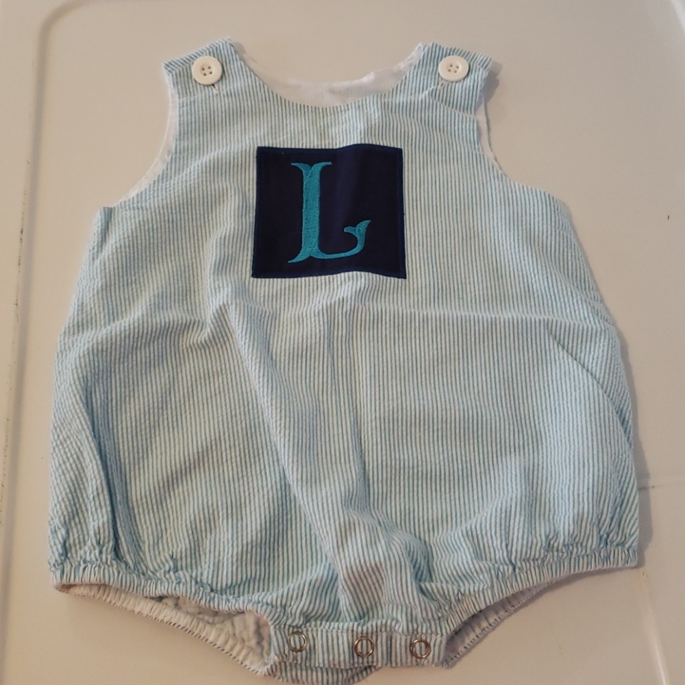 L monogram bubble